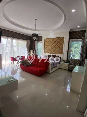 Rumah Luxury Modern Tanpa Renovasi di Taman Grisenda Jakarta Utara Rumah Luxury Modern Tanpa Renovasi di Taman Grisenda Jakarta Utara
