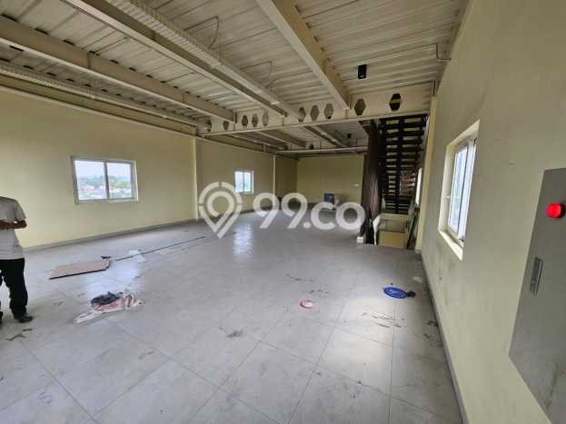 Ruko untuk disewa di Serpong punya LT 247m2 & LB 576m2 harga sewa kompetitif Ruko untuk disewa di Serpong punya LT 247m2 & LB 576m2 harga sewa kompetitif