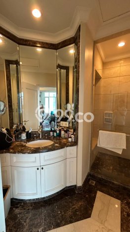 Apartemen Disewakan 3 Kamar Murah Siap Huni di Jakarta Selatan, Luas 198m2 Apartemen Disewakan 3 Kamar Murah Siap Huni di Jakarta Selatan, Luas 198m2
