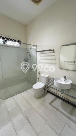 Disewakan Rumah Strategis LT 360m2 / LB 600m2 di Senopati, Jakarta Selatan Disewakan Rumah Strategis LT 360m2 / LB 600m2 di Senopati, Jakarta Selatan