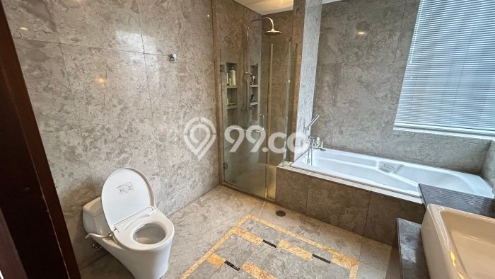 Sewa Apartemen Ekonomis 3 BR di SCBD Jakarta Selatan Sewa Apartemen Ekonomis 3 BR di SCBD Jakarta Selatan