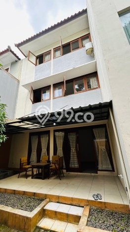 Sewa Rumah Murah di Setiabudi Bandung Punya 4 KT Sewa Rumah Murah di Setiabudi Bandung Punya 4 KT