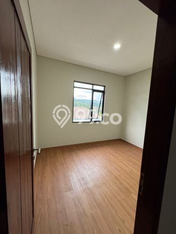 Dijual Rumah Luas Megah Dengan View Eksklusif di Dago, Bandung Dijual Rumah Luas Megah Dengan View Eksklusif di Dago, Bandung