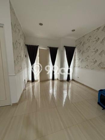 For Sale! Luxury House LT 160m2 Desain Elegan di Duta Garden For Sale! Luxury House LT 160m2 Desain Elegan di Duta Garden