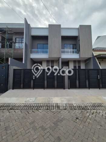 Dijual Rumah 4 Kamar Lokasi Ideal Bagus dan Strategis di Mulyorejo Dijual Rumah 4 Kamar Lokasi Ideal Bagus dan Strategis di Mulyorejo
