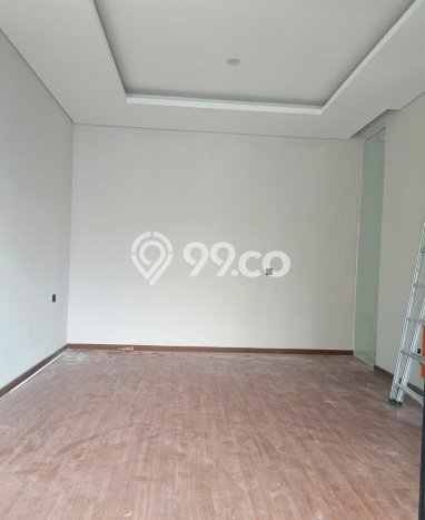 Hunian Mewah Dijual LT 168m2 di Wiyung, Surabaya Hunian Mewah Dijual LT 168m2 di Wiyung, Surabaya