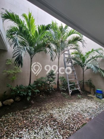 Dijual Rumah Premium dengan Fasilitas Sekitar Lengkap di Sukolilo, Surabaya Dijual Rumah Premium dengan Fasilitas Sekitar Lengkap di Sukolilo, Surabaya