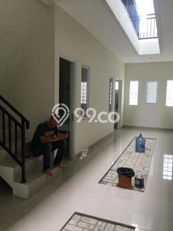 Dijual Kost di Kawasan Pondok Aren, Tangerang Selatan, Spesifikasi 16 KT, 16 KM, 300m2 Dijual Kost di Kawasan Pondok Aren, Tangerang Selatan, Spesifikasi 16 KT, 16 KM, 300m2