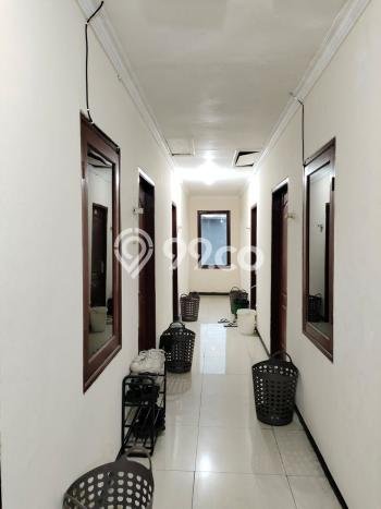 Kost Dijual di Surabaya Kota dengan 74 KT dan Luas 2500m2 Kost Dijual di Surabaya Kota dengan 74 KT dan Luas 2500m2