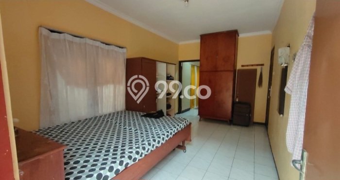 Jual Rumah Bagus Siap Huni LB 160m2 di Rungkut, Surabaya Jual Rumah Bagus Siap Huni LB 160m2 di Rungkut, Surabaya