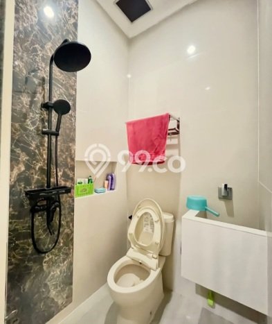 Hunian Cantik Minimalis Lb 200m2 di Tambaksari, Surabaya Hunian Cantik Minimalis Lb 200m2 di Tambaksari, Surabaya
