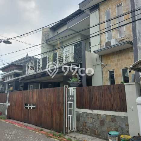 Dijual Hunian Rumah Terawat 3 KT di Sidoarjo, Surabaya Dijual Hunian Rumah Terawat 3 KT di Sidoarjo, Surabaya