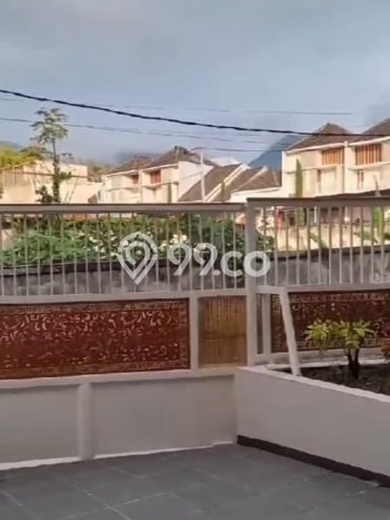 Rumah Strategis Minimalis Lb 156m2 di Junrejo, Batu Rumah Strategis Minimalis Lb 156m2 di Junrejo, Batu