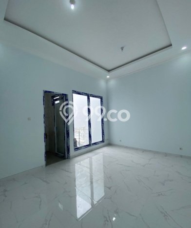 Jual Rumah Bagus Siap Huni LB 170m2 di Lakarsantri, Surabaya Jual Rumah Bagus Siap Huni LB 170m2 di Lakarsantri, Surabaya