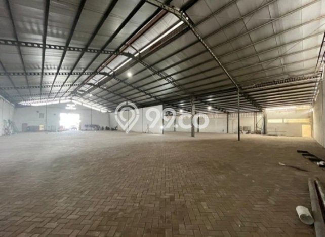 Unit Gudang Dijual di Surabaya LT 1500m2 & LB 1500m2 Unit Gudang Dijual di Surabaya LT 1500m2 & LB 1500m2