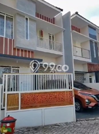 Rumah Strategis Minimalis Lb 156m2 di Junrejo, Batu Rumah Strategis Minimalis Lb 156m2 di Junrejo, Batu