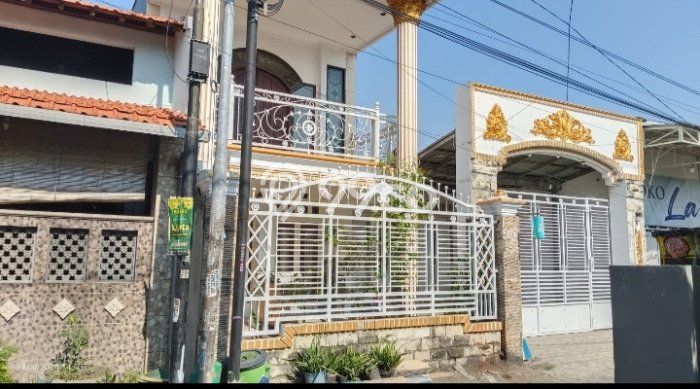Rumah Minimalis LB/LT 350m2/242m2 Dijual Area Sidoarjo, Surabaya Rumah Minimalis LB/LT 350m2/242m2 Dijual Area Sidoarjo, Surabaya