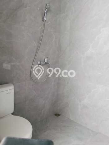 Rumah Mewah Siap Huni LT 179m2 di Sambikerep, Surabaya Rumah Mewah Siap Huni LT 179m2 di Sambikerep, Surabaya