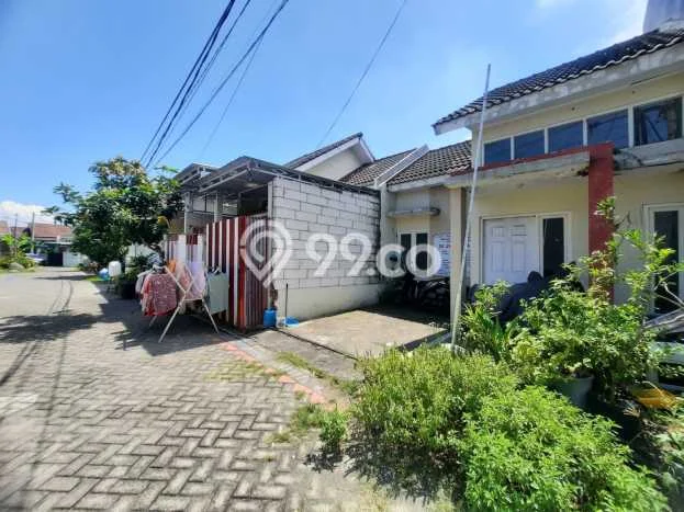 Jual Rumah Siap Huni di Rungkut Surabaya Harga Rp 233 Juta LT 60m2 Jual Rumah Siap Huni di Rungkut Surabaya Harga Rp 233 Juta LT 60m2