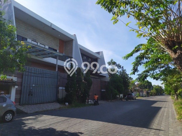 Hunian Nyaman Asri 3 KT Siap Huni di Kutisari Surabaya Hunian Nyaman Asri 3 KT Siap Huni di Kutisari Surabaya