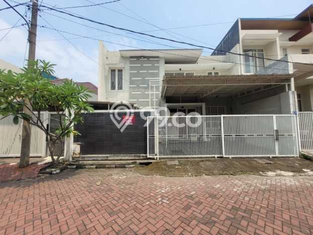 Rumah Strategis Modern Lb 100m2 di Tenggilis Mejoyo, Surabaya Rumah Strategis Modern Lb 100m2 di Tenggilis Mejoyo, Surabaya