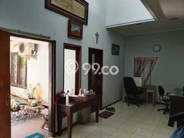 For Sale Rumah Mewah Exclusive di Wiyung, Surabaya For Sale Rumah Mewah Exclusive di Wiyung, Surabaya