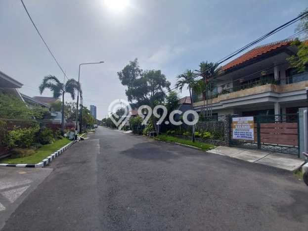 Dijual Rumah Mewah Exclusive di Tenggilis Mejoyo, Surabaya Dijual Rumah Mewah Exclusive di Tenggilis Mejoyo, Surabaya