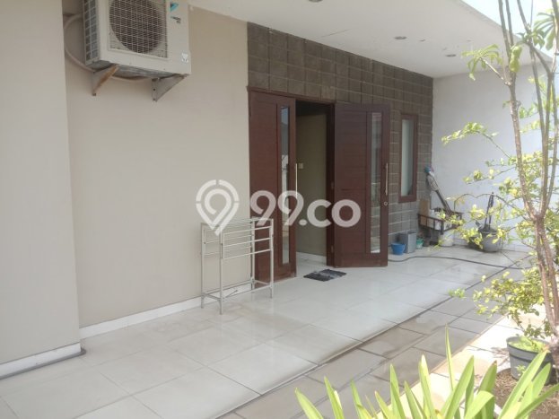For Sale Rumah 3 Kamar Lokasi Ideal Bagus dan Strategis di Dukuh Pakis For Sale Rumah 3 Kamar Lokasi Ideal Bagus dan Strategis di Dukuh Pakis