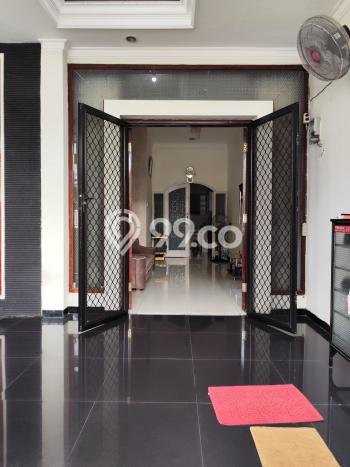 Dijual Hunian Mewah dengan Fasilitas Sekitar Komplit di Sukolilo, Surabaya Dijual Hunian Mewah dengan Fasilitas Sekitar Komplit di Sukolilo, Surabaya