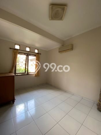 Rumah Eksklusif Dijual LT 180m2 di Wiyung, Surabaya Rumah Eksklusif Dijual LT 180m2 di Wiyung, Surabaya