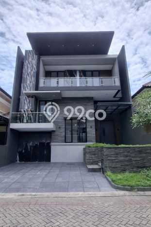 Hot Offer Hunian Mewah Ideal dan Luas di Lakarsantri, Surabaya Hot Offer Hunian Mewah Ideal dan Luas di Lakarsantri, Surabaya