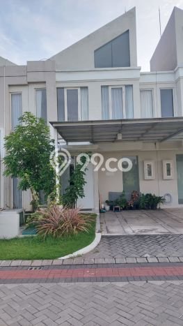 Dijual Hunian Rumah Terawat 3 KT di Pakuwon, Surabaya Dijual Hunian Rumah Terawat 3 KT di Pakuwon, Surabaya
