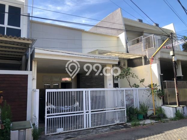 Rumah Modern 4 Kamar LT 160m2 di Mulyosari Rumah Modern 4 Kamar LT 160m2 di Mulyosari