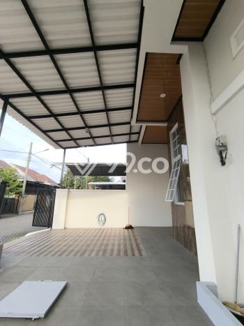 Jual Rumah Eksklusif 4 KT di Ketintang, Surabaya Jual Rumah Eksklusif 4 KT di Ketintang, Surabaya