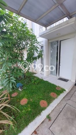 Dijual Hunian Rumah Terawat 3 KT di Pakuwon, Surabaya Dijual Hunian Rumah Terawat 3 KT di Pakuwon, Surabaya