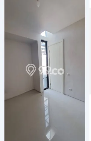 Jual Rumah Eksklusif 2 KT di Pondok Tjandra, Sidoarjo Jual Rumah Eksklusif 2 KT di Pondok Tjandra, Sidoarjo