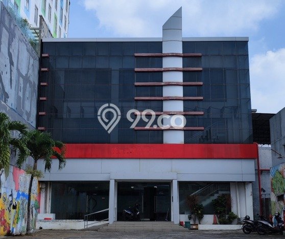 Ruko Dijual di Malang LT 1800m2 & LB 2000m2 Lokasi Terbaik! Ruko Dijual di Malang LT 1800m2 & LB 2000m2 Lokasi Terbaik!