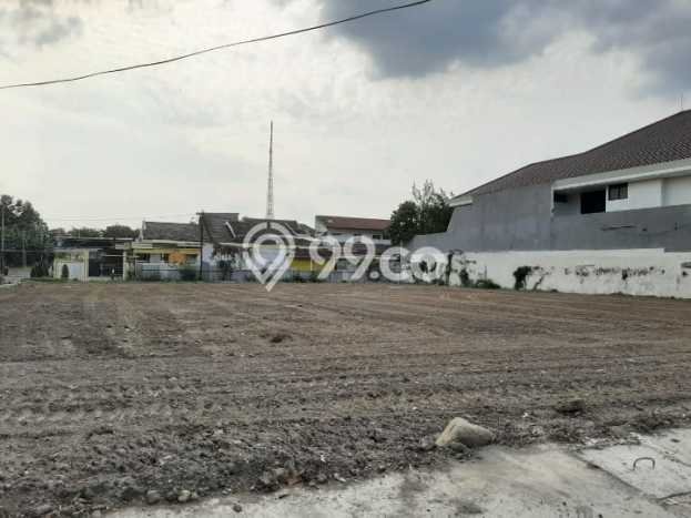 Lahan Disewakan Lokasi Surabaya Kota Surabaya Luas 1840m2 Lahan Disewakan Lokasi Surabaya Kota Surabaya Luas 1840m2