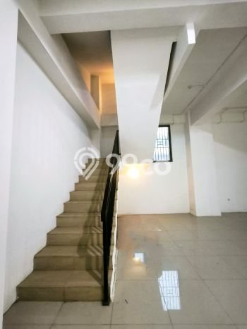 FOR RENT! Komersial di Kedung Doro Cocok untuk Bisnis 1040m2 FOR RENT! Komersial di Kedung Doro Cocok untuk Bisnis 1040m2