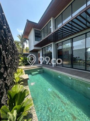 Vila di , Luas 191m2m², Akses ke Pusat Kota Vila di , Luas 191m2m², Akses ke Pusat Kota
