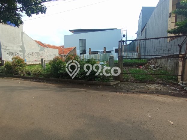 Tanah Dijual Lokasi Strategis di Jakarta Timur dengan Luas 215m2 Tanah Dijual Lokasi Strategis di Jakarta Timur dengan Luas 215m2