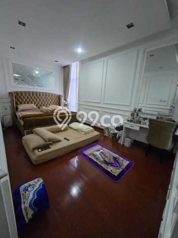 Siap Huni Rumah Mewah 6 Kamar di Duren Sawit Dekat ke Mana Saja Siap Huni Rumah Mewah 6 Kamar di Duren Sawit Dekat ke Mana Saja