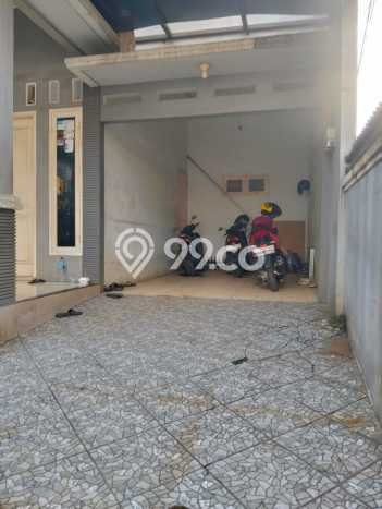 KESEMPATAN TERBAIK! Rumah Asri di Halim Perdana Kusuma, Luas 148m² LB 296m² KESEMPATAN TERBAIK! Rumah Asri di Halim Perdana Kusuma, Luas 148m² LB 296m²
