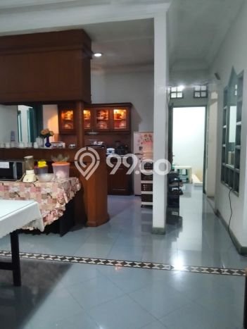Hunian Mewah LB 311m2 Siap Pakai Desain Elegan di Pondok Kelapa, Jakarta Timur Hunian Mewah LB 311m2 Siap Pakai Desain Elegan di Pondok Kelapa, Jakarta Timur