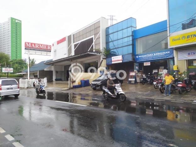 Ruko Dijual di Jakarta Pusat LT 160m2 & LB 270m2 Lokasi Terbaik! Ruko Dijual di Jakarta Pusat LT 160m2 & LB 270m2 Lokasi Terbaik!