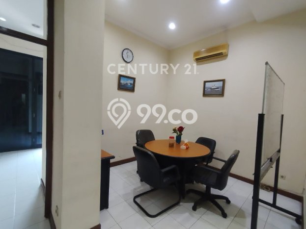 Ruko Dijual di Kelapa Gading Jakarta Utara dengan LB 122m2 Ruko Dijual di Kelapa Gading Jakarta Utara dengan LB 122m2