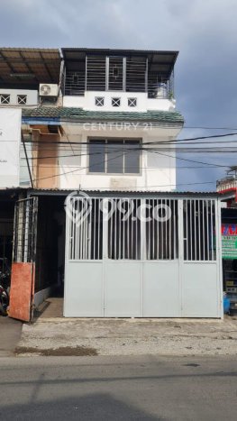 Ruko Dijual di Jakarta Barat LT 99m2 & LB 250m2 Lokasi Terbaik! Ruko Dijual di Jakarta Barat LT 99m2 & LB 250m2 Lokasi Terbaik!