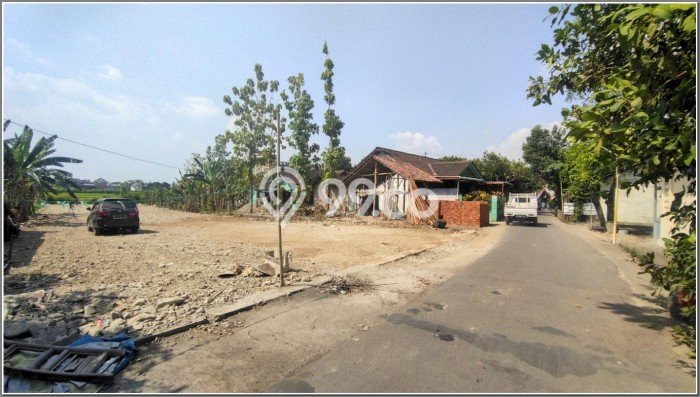 Dijual Tanah Kawasan , Luas 98m2m², Area Strategis, Kontur Rata Dijual Tanah Kawasan , Luas 98m2m², Area Strategis, Kontur Rata