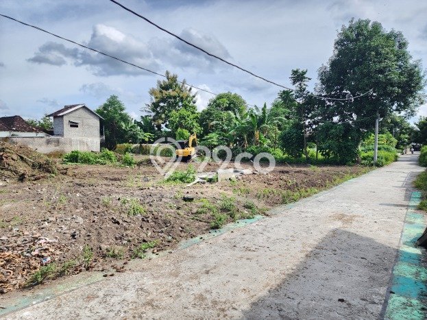 HARGA TERBAIK! Tanah Kawasan Sleman, Luas 113m2m², Area Berkembang HARGA TERBAIK! Tanah Kawasan Sleman, Luas 113m2m², Area Berkembang