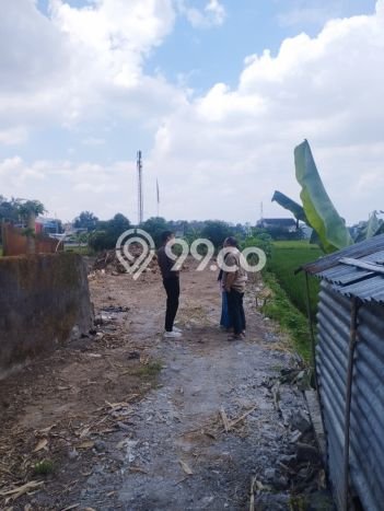 Rumah 4 Kamar Tidur Desain Minimalis di Gamping, Dekat Pusat Kota, Sleman Rumah 4 Kamar Tidur Desain Minimalis di Gamping, Dekat Pusat Kota, Sleman